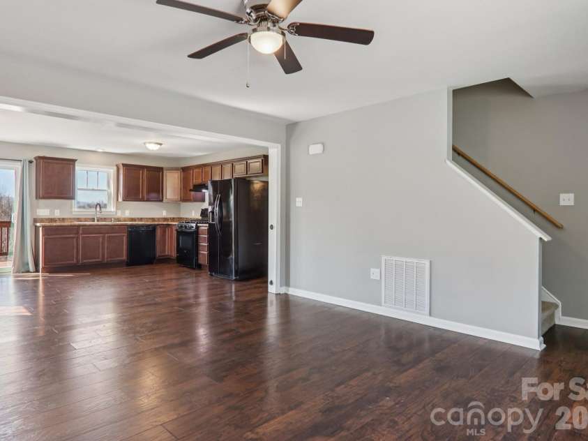 751 Hutch Mountain Road, Fletcher, NC 28732.  MLS# CAR4346461, YatesRealty ID 21087. 