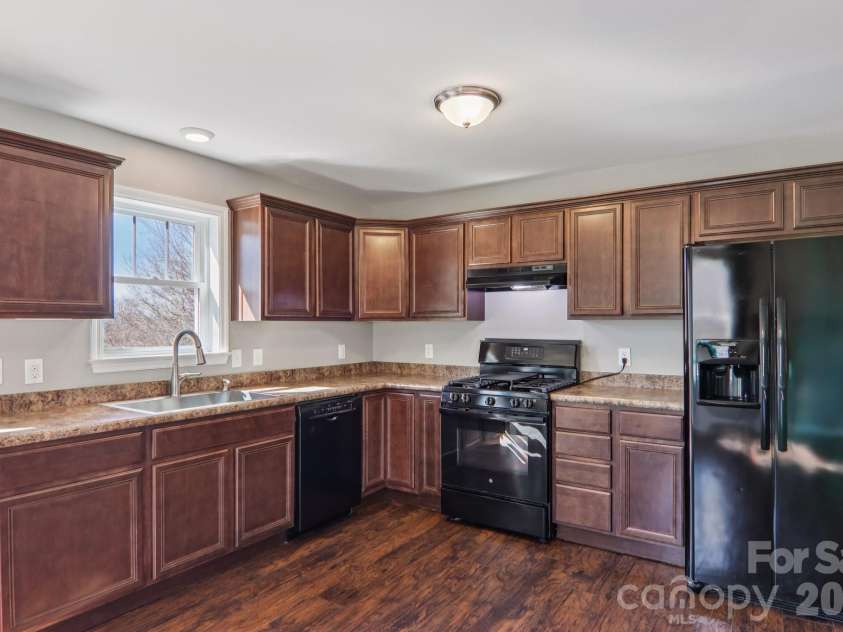 751 Hutch Mountain Road, Fletcher, NC 28732.  MLS# CAR4346461, YatesRealty ID 21087. 