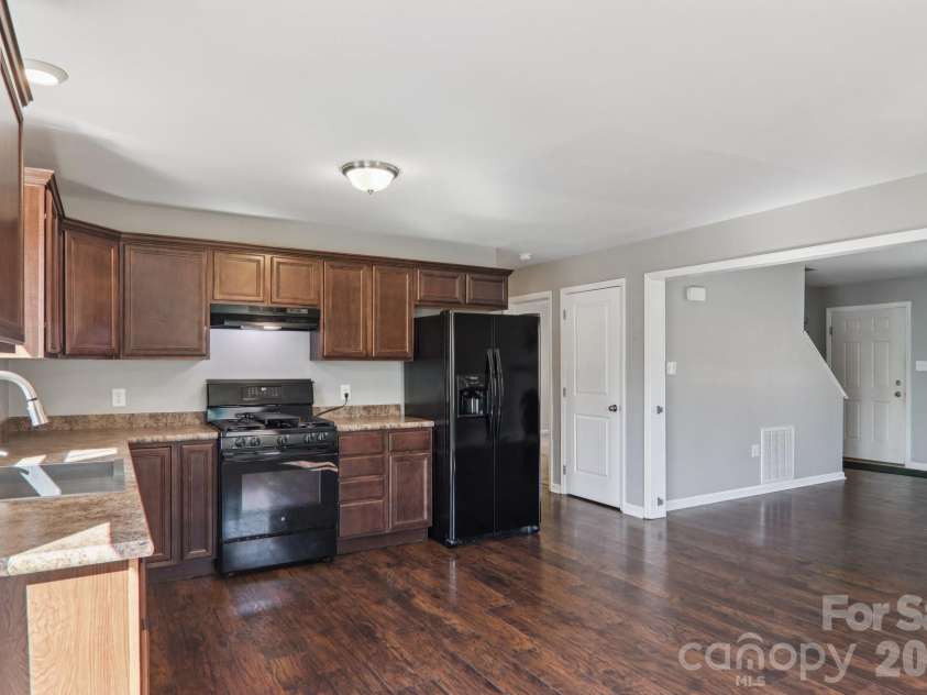 751 Hutch Mountain Road, Fletcher, NC 28732.  MLS# CAR4346461, YatesRealty ID 21087. 