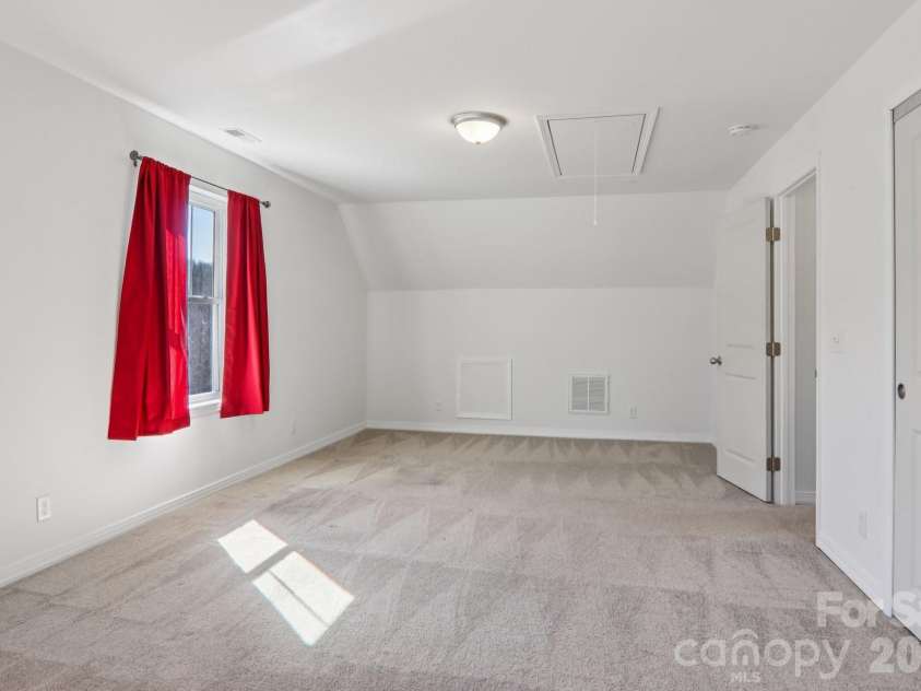 751 Hutch Mountain Road, Fletcher, NC 28732.  MLS# CAR4346461, YatesRealty ID 21087. 