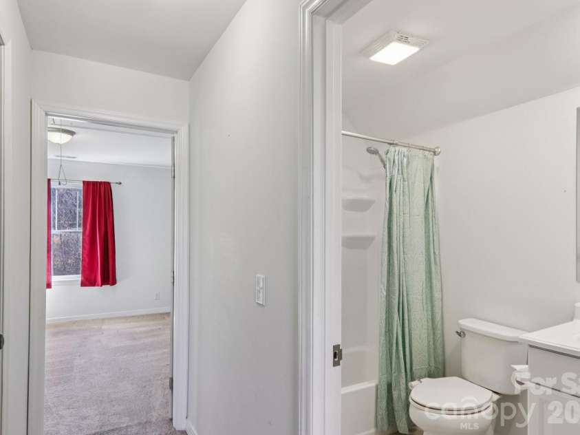 751 Hutch Mountain Road, Fletcher, NC 28732.  MLS# CAR4346461, YatesRealty ID 21087. 
