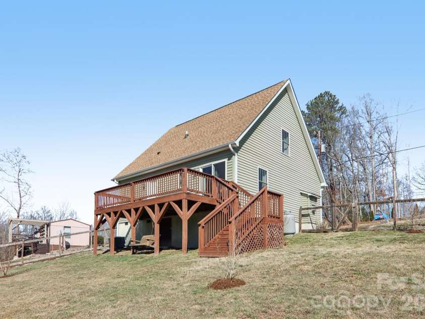 751 Hutch Mountain Road, Fletcher, NC 28732.  MLS# CAR4346461, YatesRealty ID 21087. 