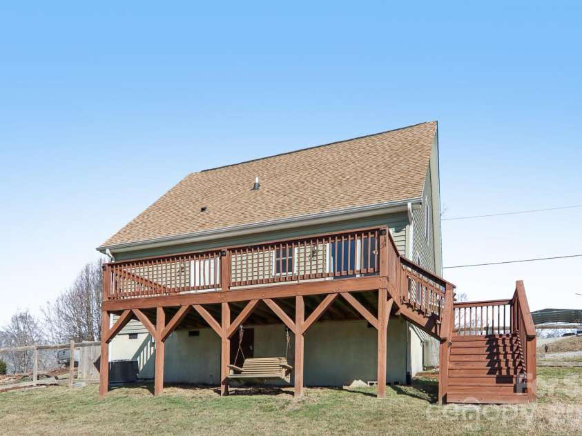 751 Hutch Mountain Road, Fletcher, NC 28732.  MLS# CAR4346461, YatesRealty ID 21087. 