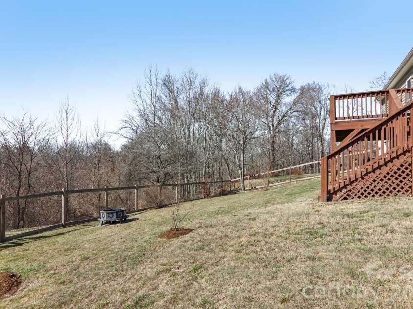 751 Hutch Mountain Road, Fletcher, NC 28732.  MLS# CAR4346461, YatesRealty ID 21087. 