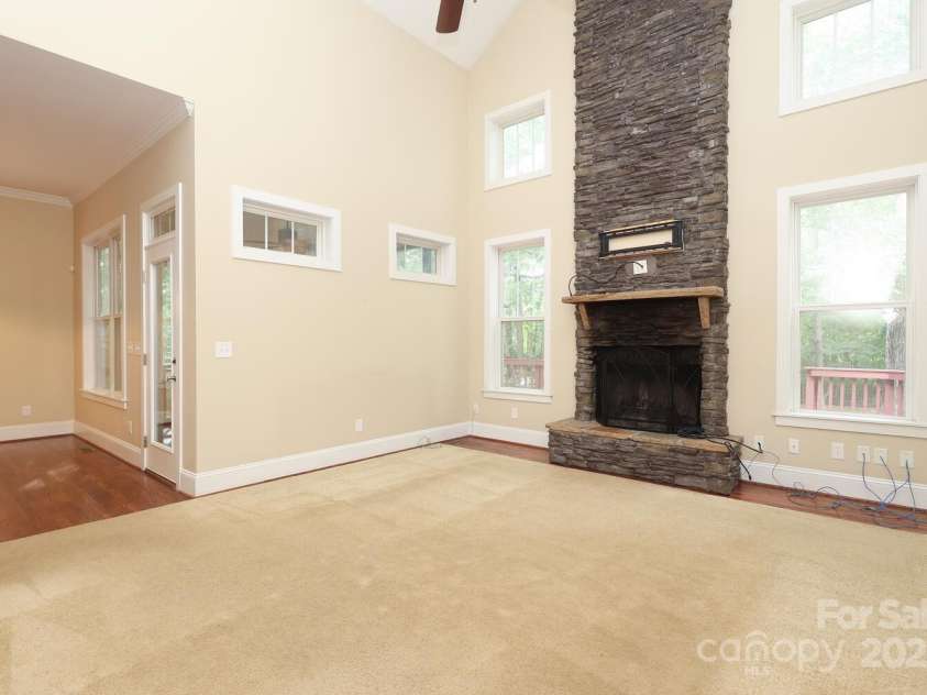 458 Leaf Arbor Court, Clover, SC 29710.  MLS# CAR4271720, YatesRealty ID 21088. Great Room