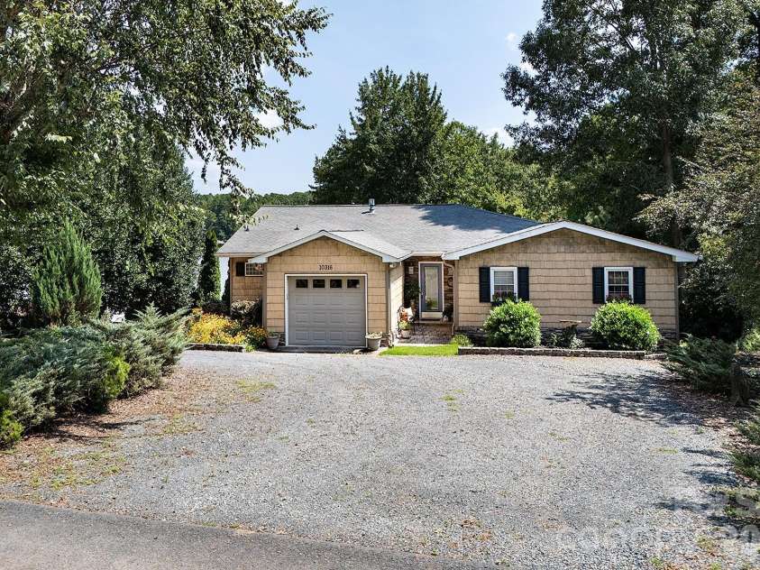 10316 Sycamore Road, Norwood, NC 28128.  MLS# CAR4293592, YatesRealty ID 21091. 