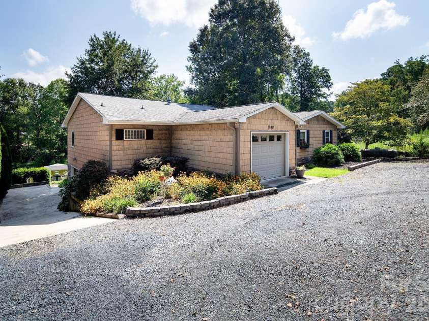 10316 Sycamore Road, Norwood, NC 28128.  MLS# CAR4293592, YatesRealty ID 21091. 