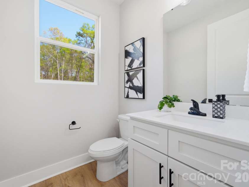 315 Mainsail Road, Salisbury, NC 28146.  MLS# CAR4343117, YatesRealty ID 21092. Powder Room