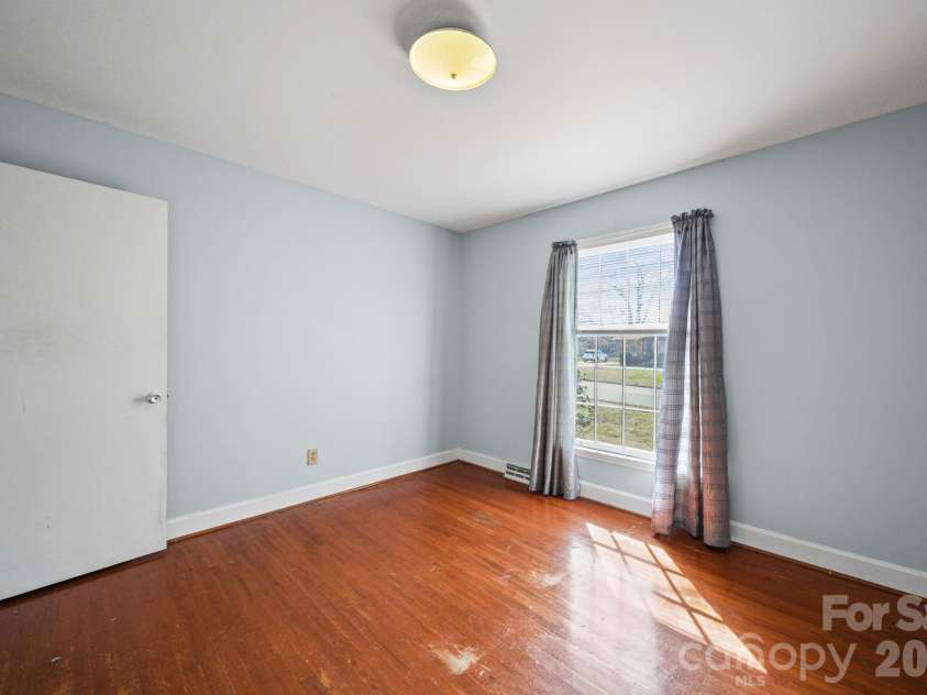 1628 Dixon Road, Gastonia, NC 28054.  MLS# CAR4356293, YatesRealty ID 21093. 