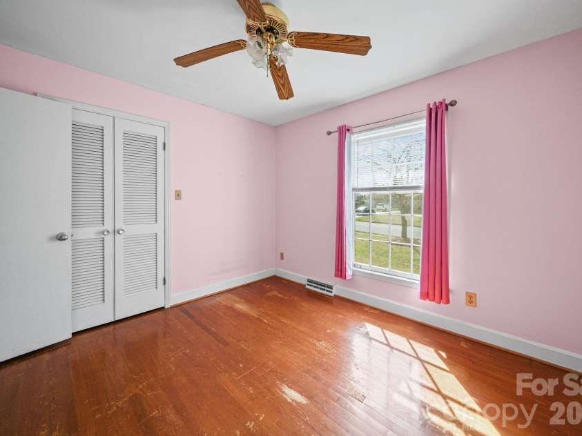 1628 Dixon Road, Gastonia, NC 28054.  MLS# CAR4356293, YatesRealty ID 21093. 