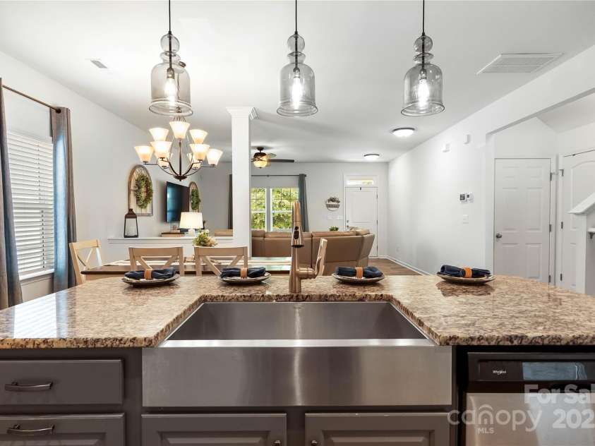 5069 Thomasville Drive, Belmont, NC 28012.  MLS# CAR4270837, YatesRealty ID 21093. 