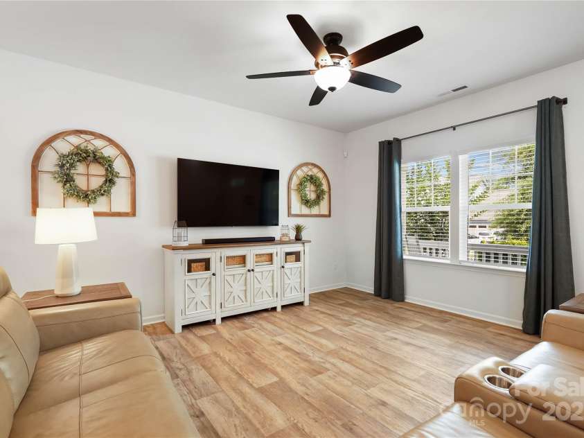 5069 Thomasville Drive, Belmont, NC 28012.  MLS# CAR4270837, YatesRealty ID 21093. 