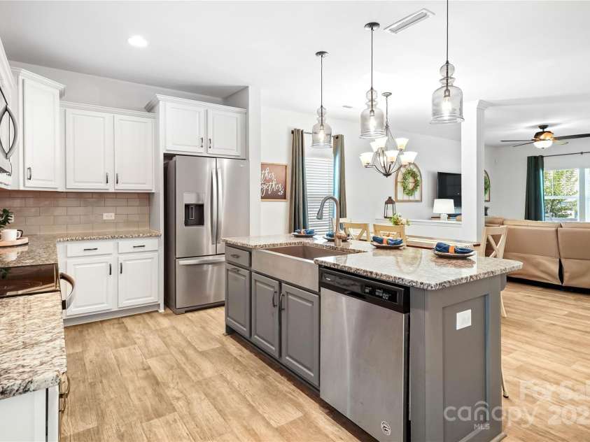 5069 Thomasville Drive, Belmont, NC 28012.  MLS# CAR4270837, YatesRealty ID 21093. 