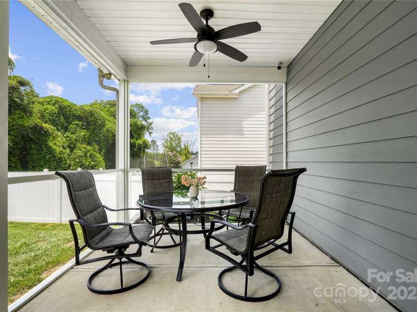 5069 Thomasville Drive, Belmont, NC 28012.  MLS# CAR4270837, YatesRealty ID 21093. 