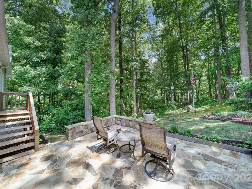 160 Fernbrook Drive, Mooresville, NC 28117.  MLS# CAR4254545, YatesRealty ID 21094. Back Patio