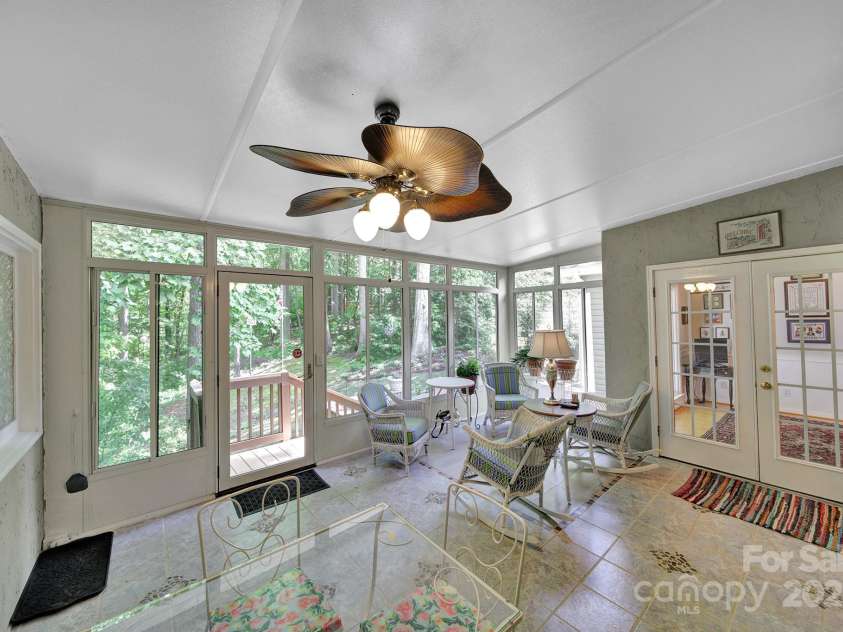 160 Fernbrook Drive, Mooresville, NC 28117.  MLS# CAR4254545, YatesRealty ID 21094. Sunroom