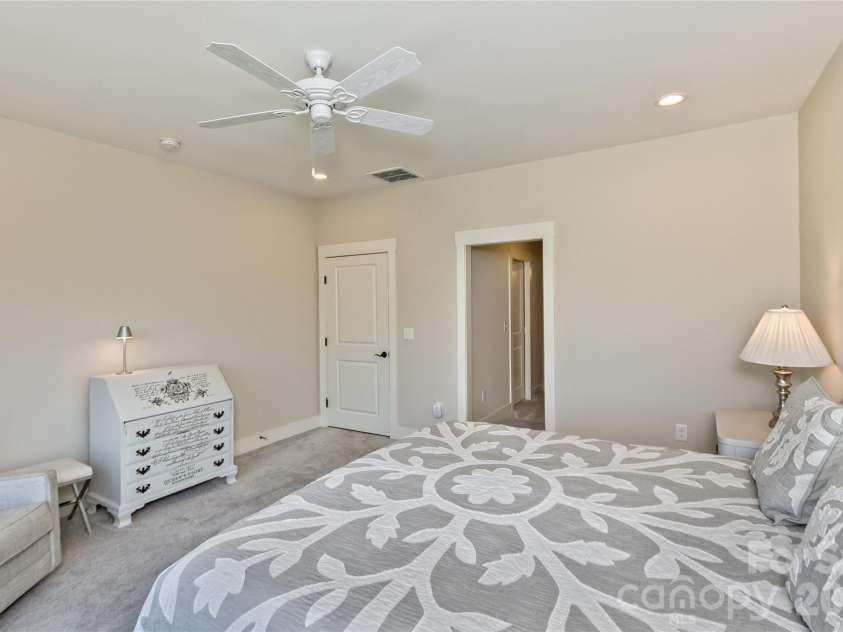 96 Copper Valley Lane, Hendersonville, NC 28739.  MLS# CAR4376477, YatesRealty ID 21094. Spacious Primary BR