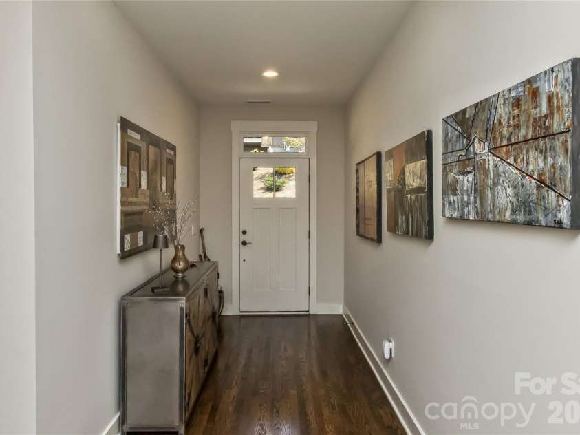 96 Copper Valley Lane, Hendersonville, NC 28739.  MLS# CAR4376477, YatesRealty ID 21094. Wide Spacious Entry