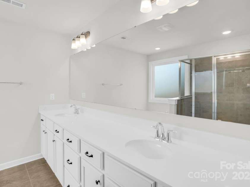 13332 Caite Ridge Road, Davidson, NC 28036.  MLS# CAR4253769, YatesRealty ID 21095. 