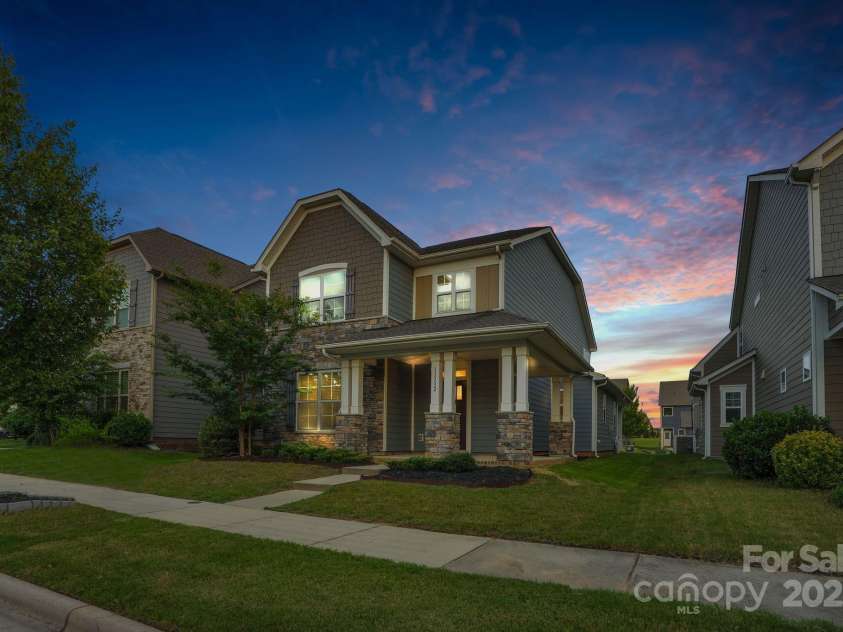 13332 Caite Ridge Road, Davidson, NC 28036.  MLS# CAR4253769, YatesRealty ID 21095. 