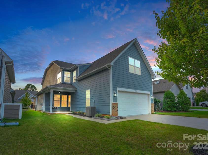 13332 Caite Ridge Road, Davidson, NC 28036.  MLS# CAR4253769, YatesRealty ID 21095. 