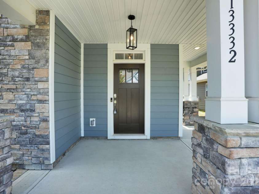 13332 Caite Ridge Road, Davidson, NC 28036.  MLS# CAR4253769, YatesRealty ID 21095. 