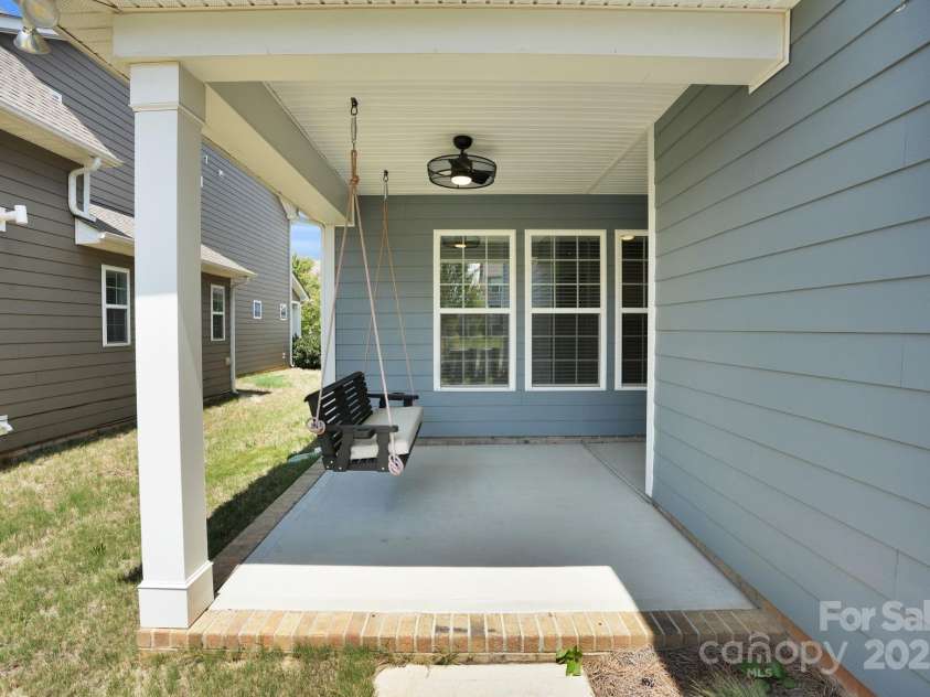 13332 Caite Ridge Road, Davidson, NC 28036.  MLS# CAR4253769, YatesRealty ID 21095. 