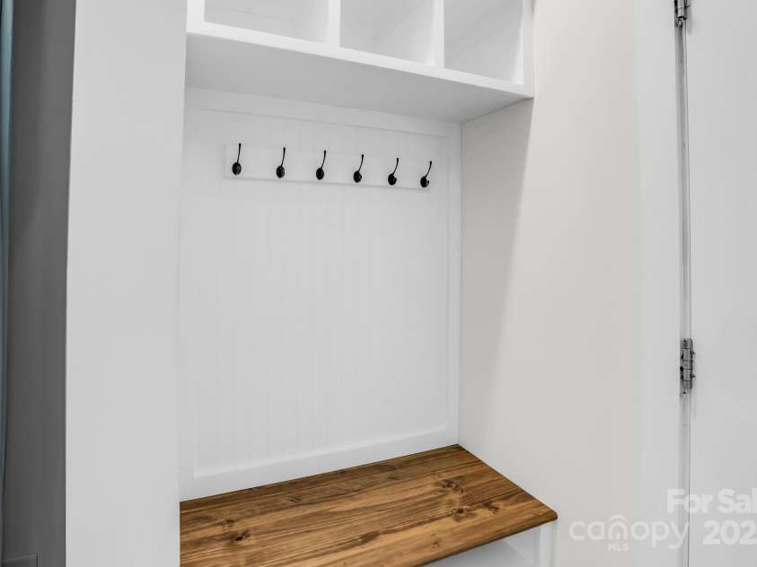 13332 Caite Ridge Road, Davidson, NC 28036.  MLS# CAR4253769, YatesRealty ID 21095. 