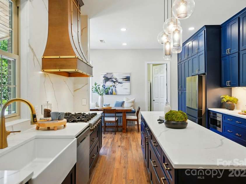 7903 Tottenham Court, Waxhaw, NC 28173.  MLS# CAR4270692, YatesRealty ID 21096. Let's get cookin'