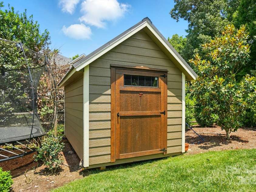 7903 Tottenham Court, Waxhaw, NC 28173.  MLS# CAR4270692, YatesRealty ID 21096. Shed wired to have electricity..