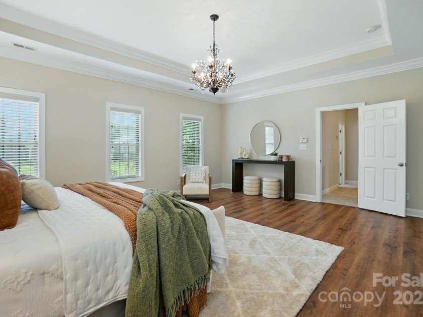 7903 Tottenham Court, Waxhaw, NC 28173.  MLS# CAR4270692, YatesRealty ID 21096. Tons of natural light and tray ceiling