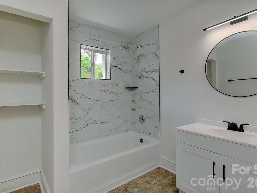961 Clanton Road, Charlotte, NC 28217.  MLS# CAR4366578, YatesRealty ID 21096. 