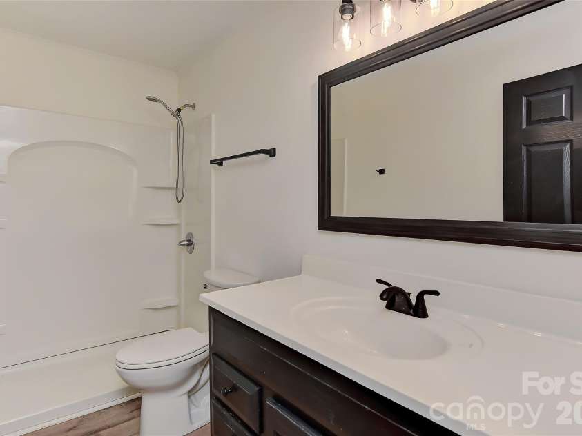 961 Clanton Road, Charlotte, NC 28217.  MLS# CAR4366578, YatesRealty ID 21096. 