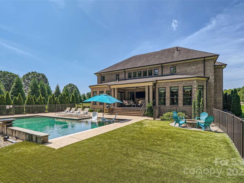 14041 Mccord Road, Huntersville, NC 28078.  MLS# CAR4269269, YatesRealty ID 21097. 