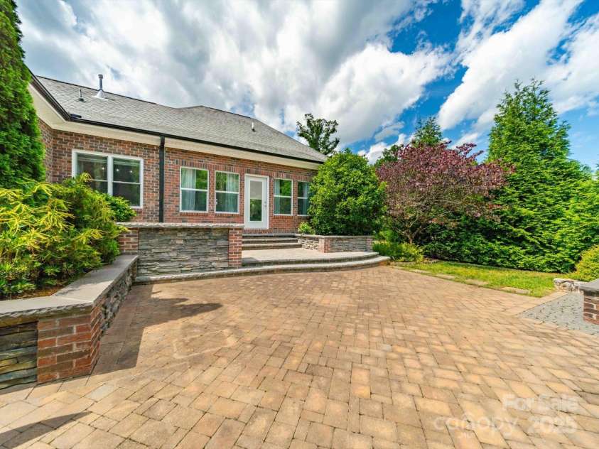 1021 Mallard Landing Drive, Monroe, NC 28110.  MLS# CAR4255703, YatesRealty ID 21098. 