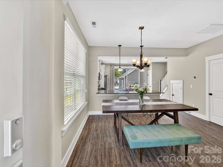 2718 Tranquil Oak Place, Charlotte, NC 28206.  MLS# CAR4362826, YatesRealty ID 21098. Entryway