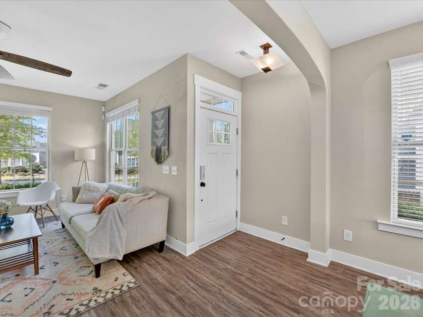2718 Tranquil Oak Place, Charlotte, NC 28206.  MLS# CAR4362826, YatesRealty ID 21098. Entryway and living room