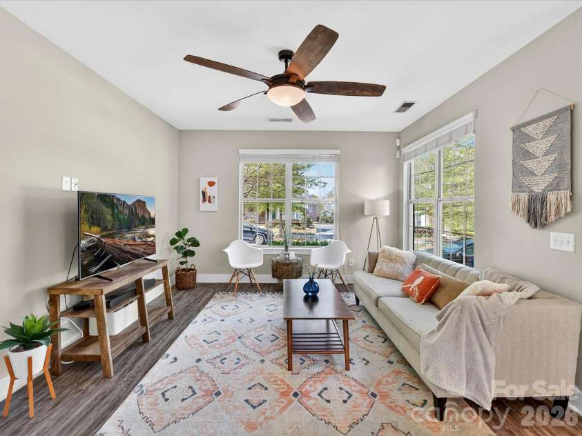 2718 Tranquil Oak Place, Charlotte, NC 28206.  MLS# CAR4362826, YatesRealty ID 21098. Living room