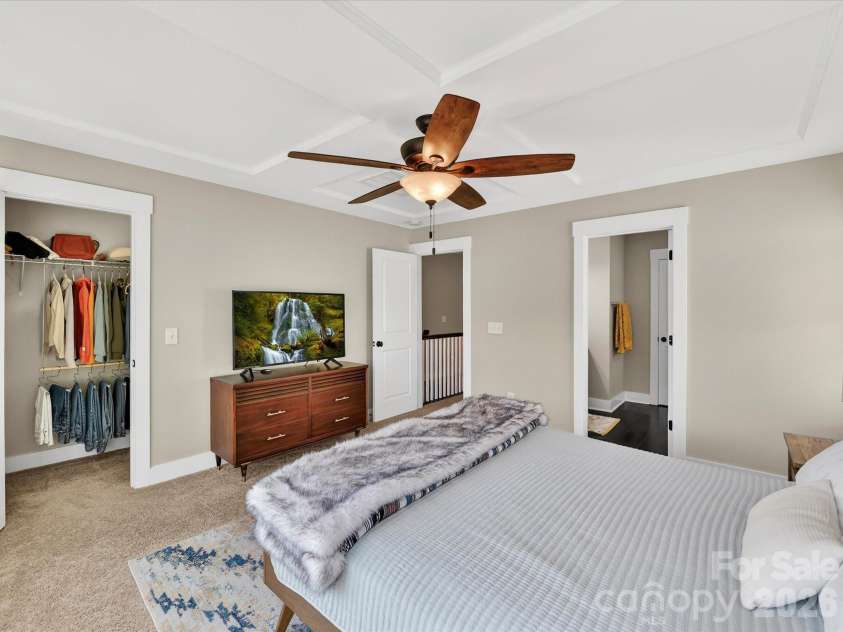 2718 Tranquil Oak Place, Charlotte, NC 28206.  MLS# CAR4362826, YatesRealty ID 21098. Primary bedroom and walk-in closet