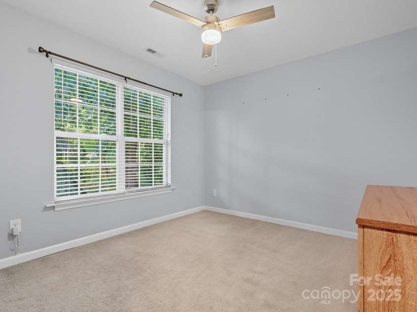7321 Mapleridge Drive, Charlotte, NC 28210.  MLS# CAR4303636, YatesRealty ID 21099. Guest Bedroom 1