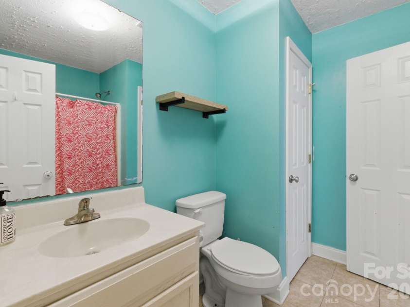77 Lees Creek Road, Asheville, NC 28806.  MLS# CAR4377048, YatesRealty ID 21099. 
