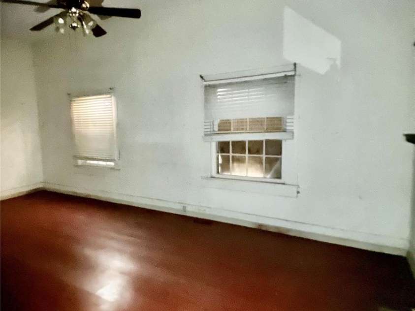 407 Chester Avenue, Great Falls, SC 29055.  MLS# CAR4314272, YatesRealty ID 211. 