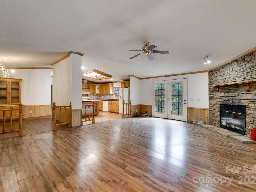 197 Savannah Meadows Trail, Sylva, NC 28779.  MLS# CAR4313193, YatesRealty ID 2110. 