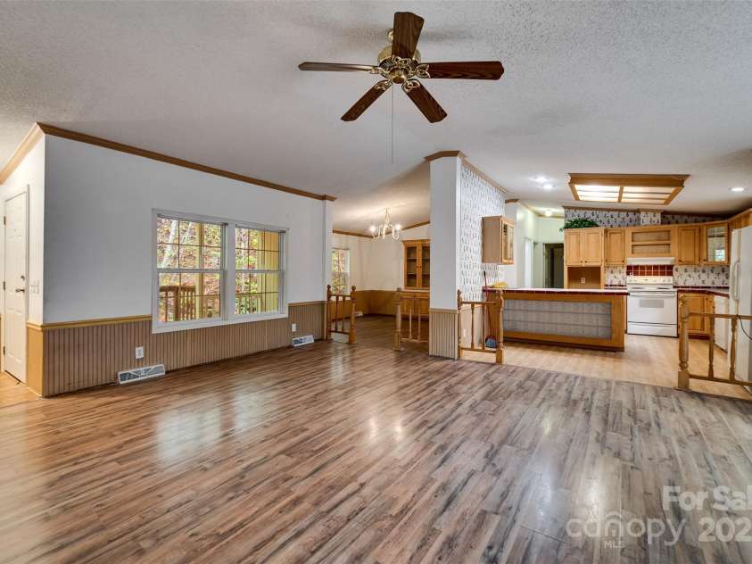 197 Savannah Meadows Trail, Sylva, NC 28779.  MLS# CAR4313193, YatesRealty ID 2110. 