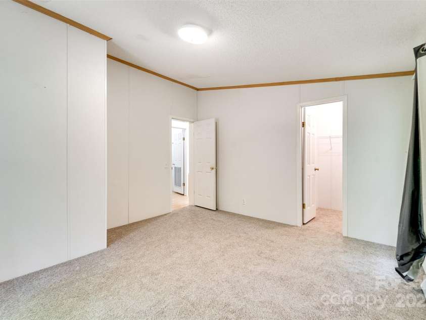 197 Savannah Meadows Trail, Sylva, NC 28779.  MLS# CAR4313193, YatesRealty ID 2110. 