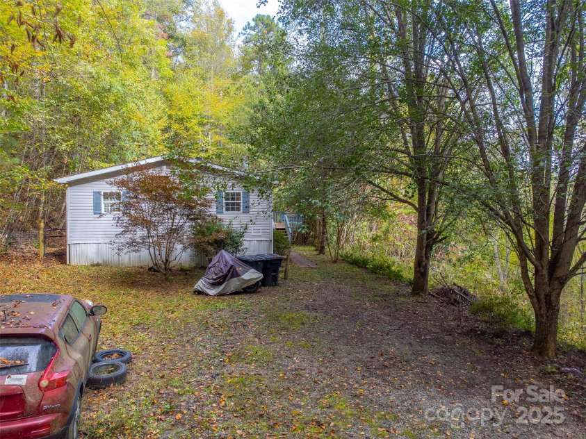 197 Savannah Meadows Trail, Sylva, NC 28779.  MLS# CAR4313193, YatesRealty ID 2110. 