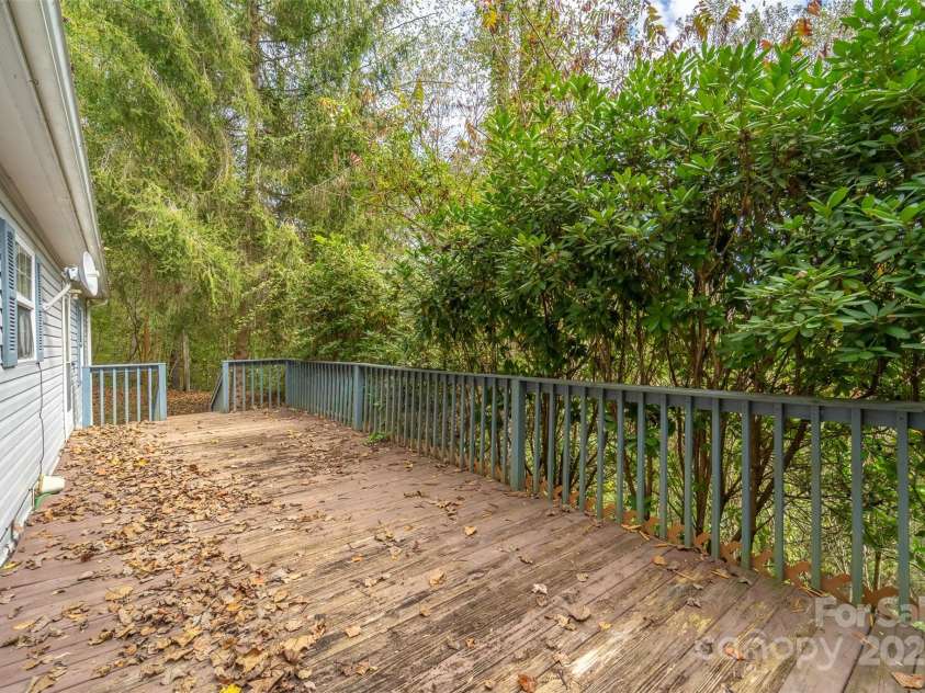 197 Savannah Meadows Trail, Sylva, NC 28779.  MLS# CAR4313193, YatesRealty ID 2110. 