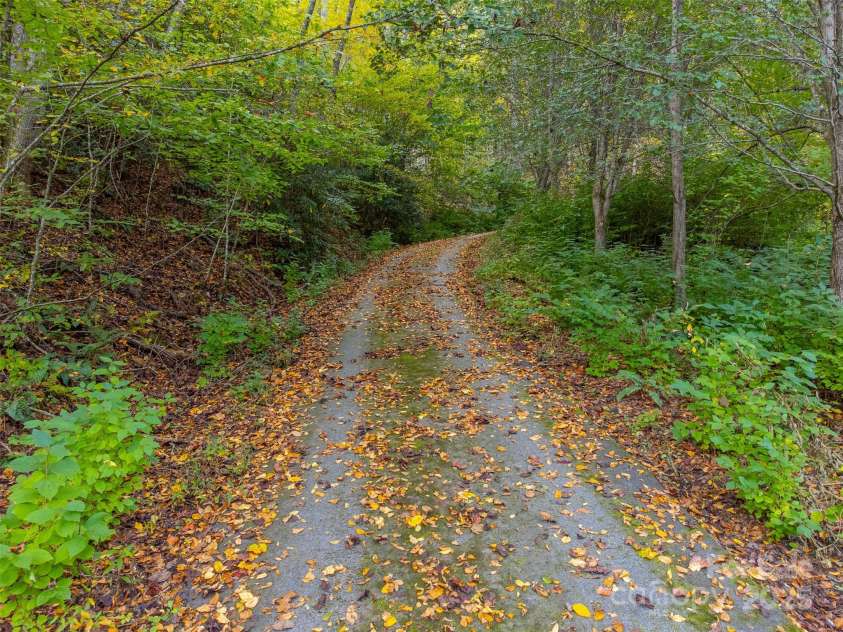 197 Savannah Meadows Trail, Sylva, NC 28779.  MLS# CAR4313193, YatesRealty ID 2110. 