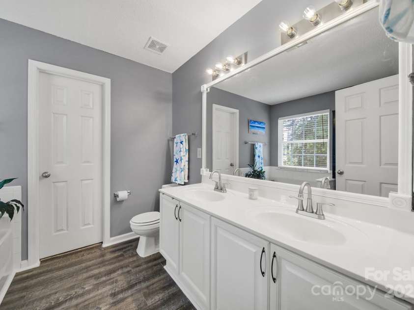 488 Saint George Road, Fort Mill, SC 29708.  MLS# CAR4268825, YatesRealty ID 21100. 