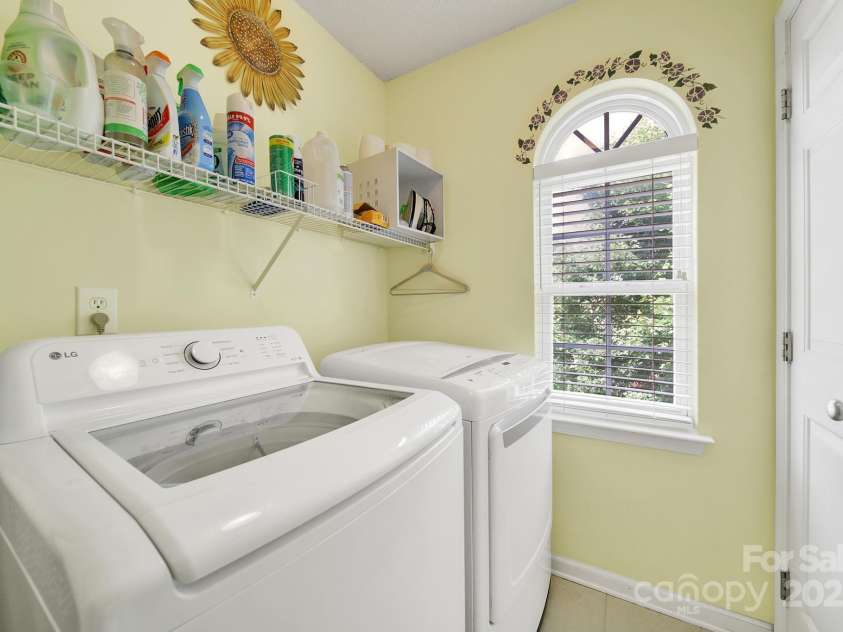 488 Saint George Road, Fort Mill, SC 29708.  MLS# CAR4268825, YatesRealty ID 21100. 